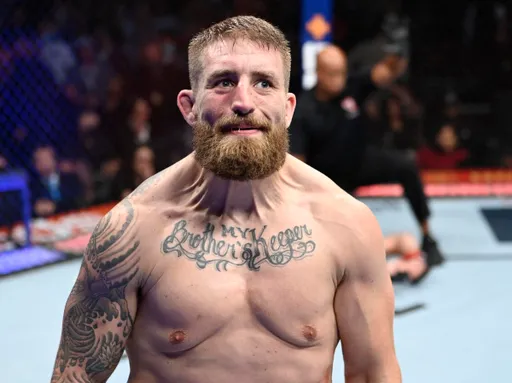 Бывший полицейский и боец UFC Дакас прокомментировал арест Веласкеса