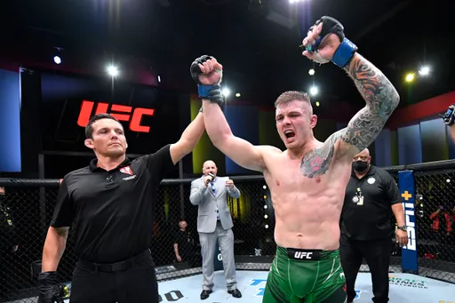 Стали известны результаты турнира UFC Fight Night 196