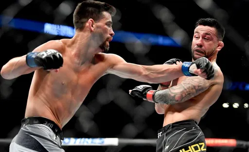Доминик Круз не помнит, как побывал в нокдауне на UFC 269