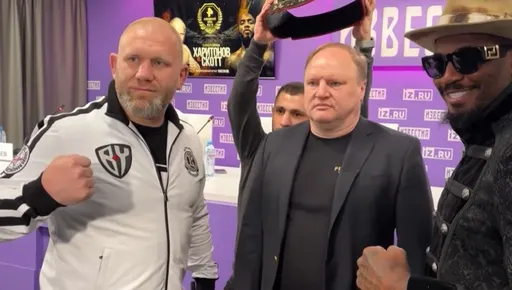 Сергей Харитонов и Малик Скотт провели битву взглядов