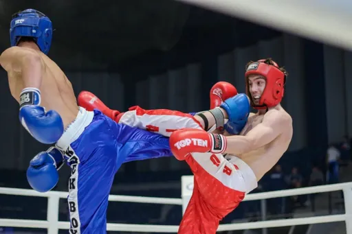 Прямая трансляция чемпионата и первенства России по кикбоксингу в Барнауле