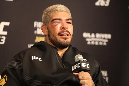 Карлос Фелипе победил Джейка Коллье на турнире UFC 263