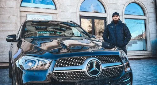 Магомед Анкалаев поблагодарил Рамзана Кадырова за «Мерседес»: спасибо за вашу заботу и проявленный интерес