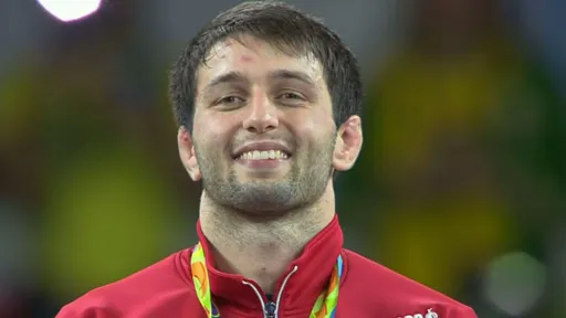 Олимпийский чемпион Рамонов прокомментировал запрет на участие российских борцов в международных турнирах