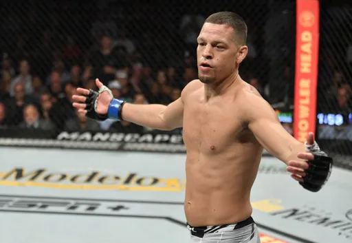 UFC 263. Поражение «Стоктонского гангстера», трудовая победа Евлоева и триумф Адесаньи