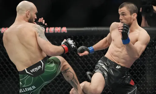 Умар Нурмагомедов задушил Брайана Келлехера на UFC 272