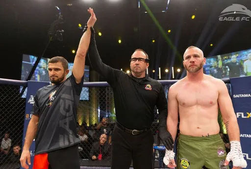 Ахмед Алиев нокаутировал Даррела Хорчера на Eagle FC 47
