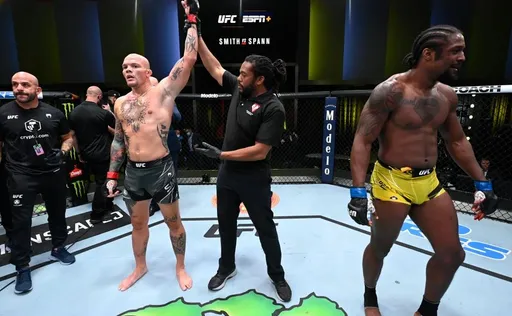 Стали известны результаты турнира UFC Fight Night 192