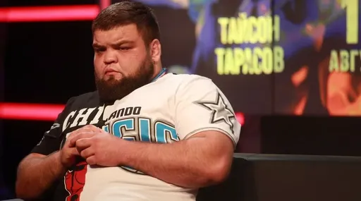 Даниял «Т-34» Эльбаев проиграл Никите Бачину на Hardcore FC в результате дисквалификации