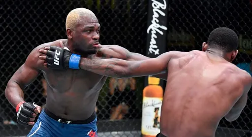 Дерек Брансон проведет бой с Джаредом Каннонье на UFC 270