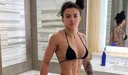 Экс-претендентка на титул чемпиона UFC завершила карьеру