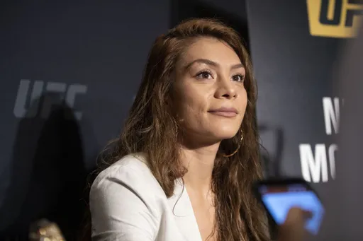 Экс-чемпионка UFC Монтаньо уволена из организации