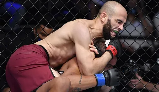 Бой Альберт Дураев – Энтони Эрнандес состоится на UFC 273