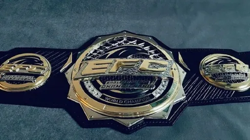 Расул Магомедов и Руслан Яманбаев сразятся за пояс EFC в полулегком весе