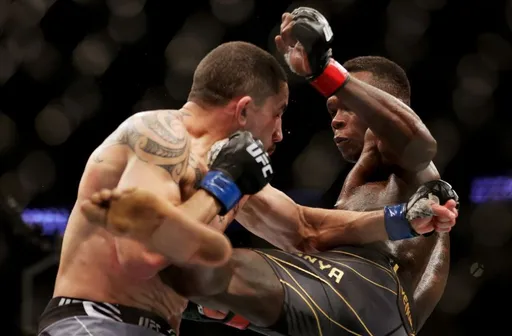 Адесанья прокомментировал победу над Уиттакером на UFC 271