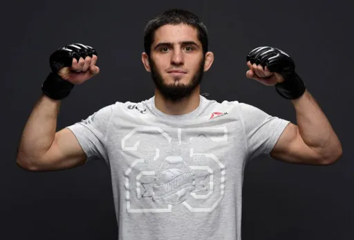 Ислам Махачев попал в топ-5 рейтинга легковесов UFC, опередив Макгрегора