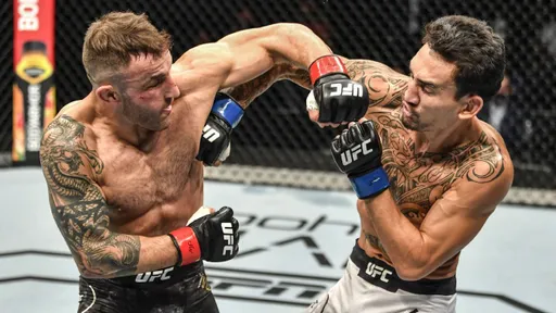 UFC объявил третий бой Волкановски и Холлоуэя