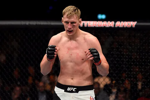 Боец UFC Волков заявил, что не примет подарка от Собянина