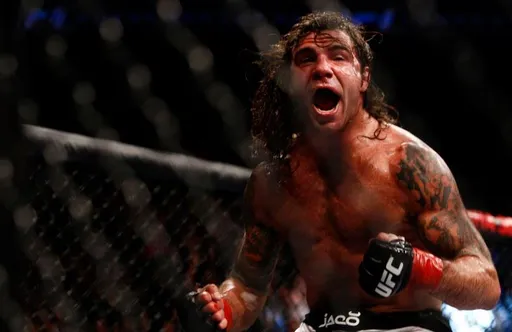 Бой Клэй Гуида – Леонардо Сантос состоится на UFC on ESPN 31