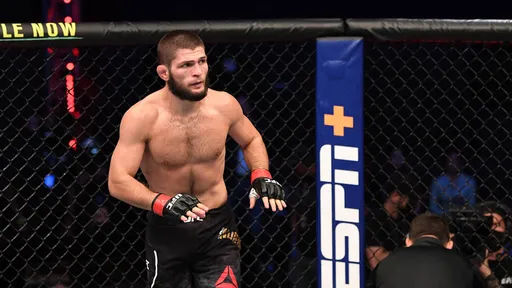 Экс-чемпион UFC Хабиб рассказал о том, что скучает по своему тренеру