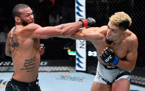 Джонни Уокер рассказал о причинах поражения от Тиаго Сантоса на UFC Fight Night 193