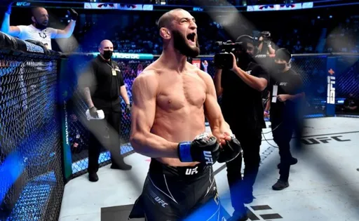 Чимаев провел спарринг с чемпионом Bellator Амосовым