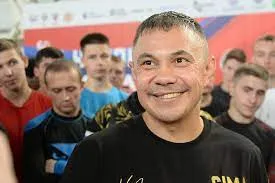 Костя Цзю рассказал о своих рекордах в жиме лежа