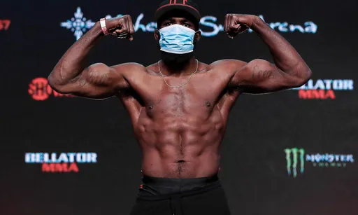 Андерсон одолел Ягшимурадова техническим нокаутом на турнире Bellator 257