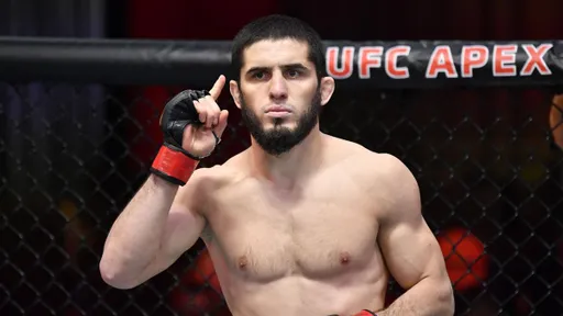 Махачев поднялся на девятое место в рейтинге UFC