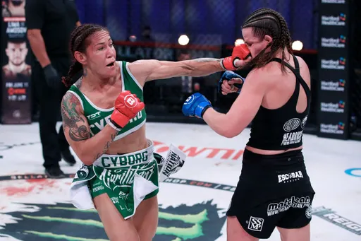 Президент Bellator похвалил Смит за бой с Сайборг