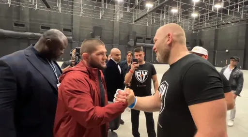 Хабиб Нурмагомедов поздравил Сергея Харитонова с победой на Eagle FC 44