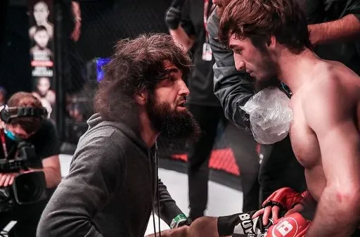 Забит Магомедшарипов – о победе брата на Bellator 275: секундировать тяжелее, чем драться самому