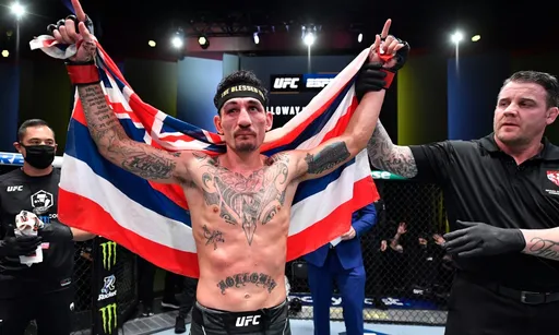 Холлоуэй стал первым бойцом в истории UFC, который донес до цели 3000 ударов