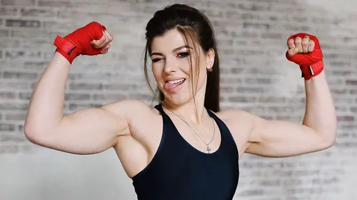 «Вся красочность боев — в ударах». Марина Мохнаткина о PFL, женском ММА в России и планах на будущее