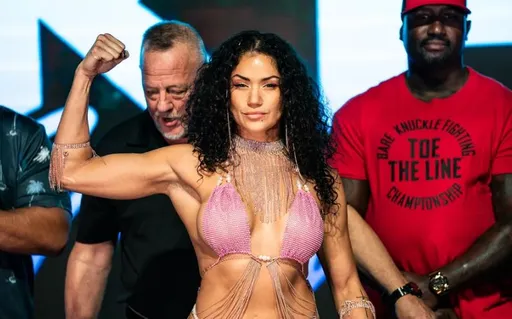 Перл Гонсалез объявила об уходе из BKFC после поражения от Бритни Харт