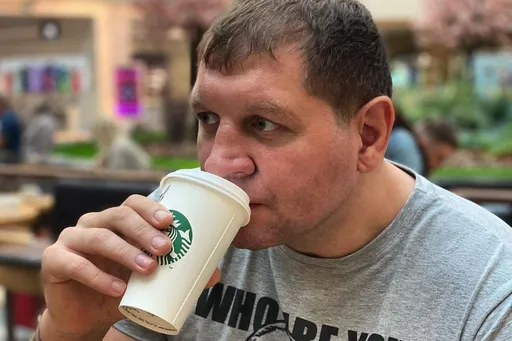 Александр Емельяненко рассказал, когда позволяет себе выпить