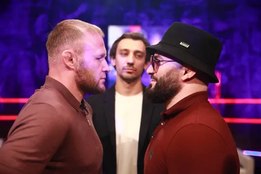 Магомед Исмаилов и Александр Шлеменко подписали контракт на бой