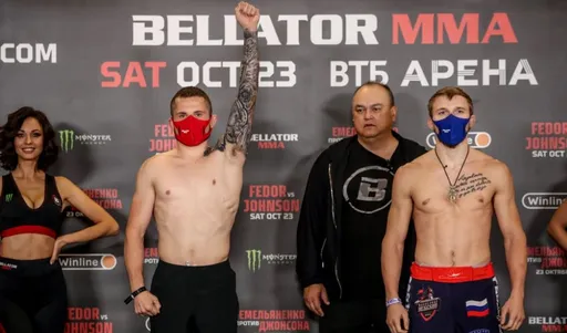 Никита Михайлов единогласным решением судей победил Брайана Мура на Bellator 269