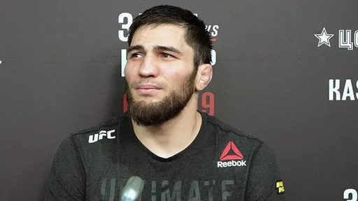 Боец UFC Шамиль Гамзатов о главном поединке UFC 261