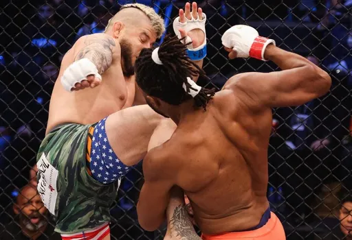 Экс-чемпион UFC Рашад Эванс единогласным решением победил Габриэля Чекко на Eagle FC 44