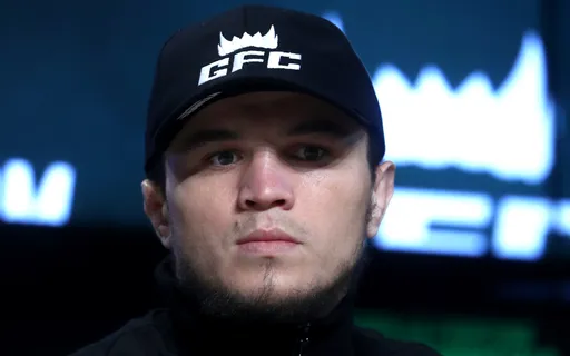 Хабиб предрек двоюродному брату Умару чемпионство UFC в легчайшем весе