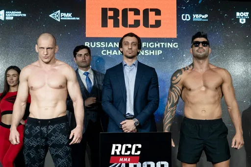 Василевский победил Андраде в главном поединке RCC 9