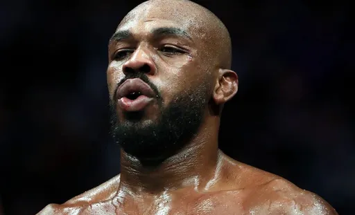 С бывшего чемпиона UFC Джона Джонса сняли обвинение в домашнем насилии