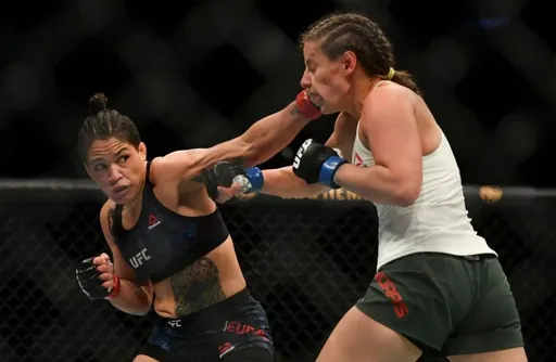 Сиджара Юбэнкс заменит Марину Мороз в бою против Луаны Каролины на UFC Fight Night 195