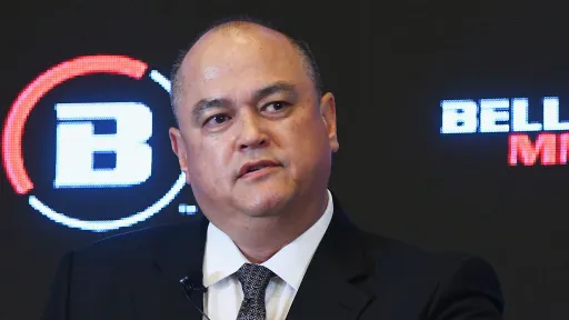 Президент Bellator назвал победу Бейдера над Молдавским заслуженной
