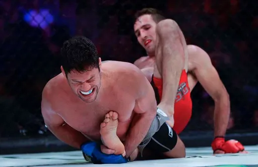 Бой Нейман Грейси – Марк Леммингер состоится 18 сентября на Bellator 266