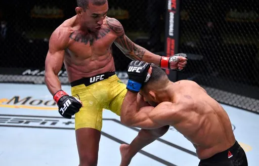 Бой Раони Барселос – Тревин Джонс состоится на UFC Fight Night 199