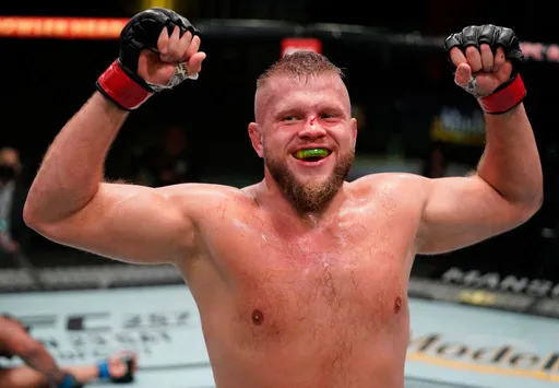 Тыбура: мне предлагали подраться с Волковым в М-1, но я решил перейти в UFC