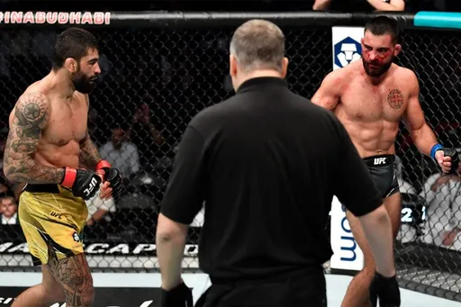 В MMA-сообществе отреагировали на отстранение от работы российского судьи на UFC 267