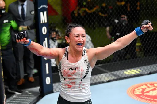 Дана Уайт: победительница боя Эспарза – Жанг поборется за титул UFC в женском минимальном весе